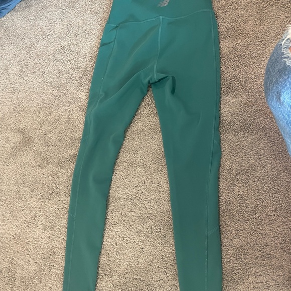 New Balance Leggings - Picture 2 of 4